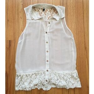 WHITE LACE BLOUSE